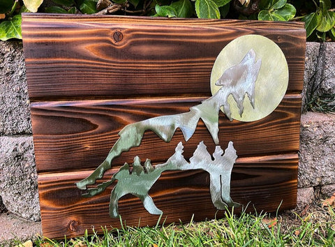 Wolf Howling at the Moon Metal Art (Steel)
