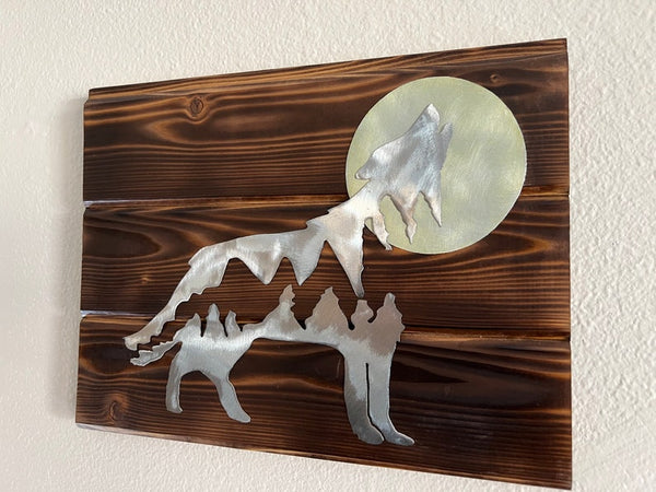 Wolf Howling at the Moon Metal Art (Steel)